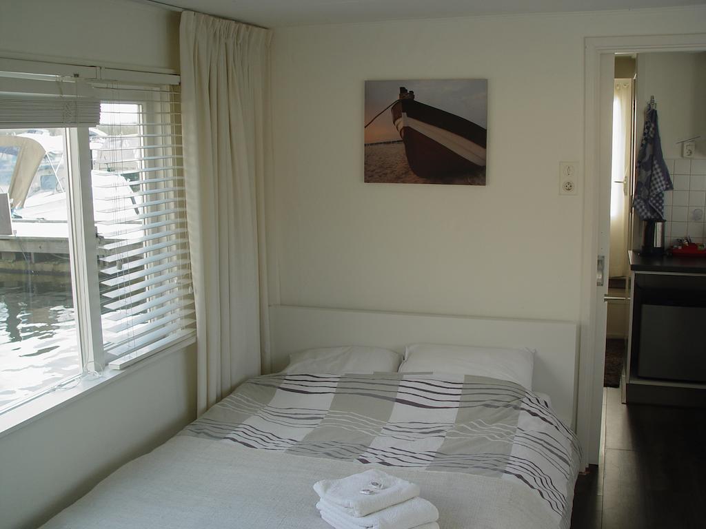 Bedenontbijtalmere Haddock Bed & Breakfast Room photo